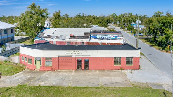 2704 W 15th St, Panama City, FL 32401